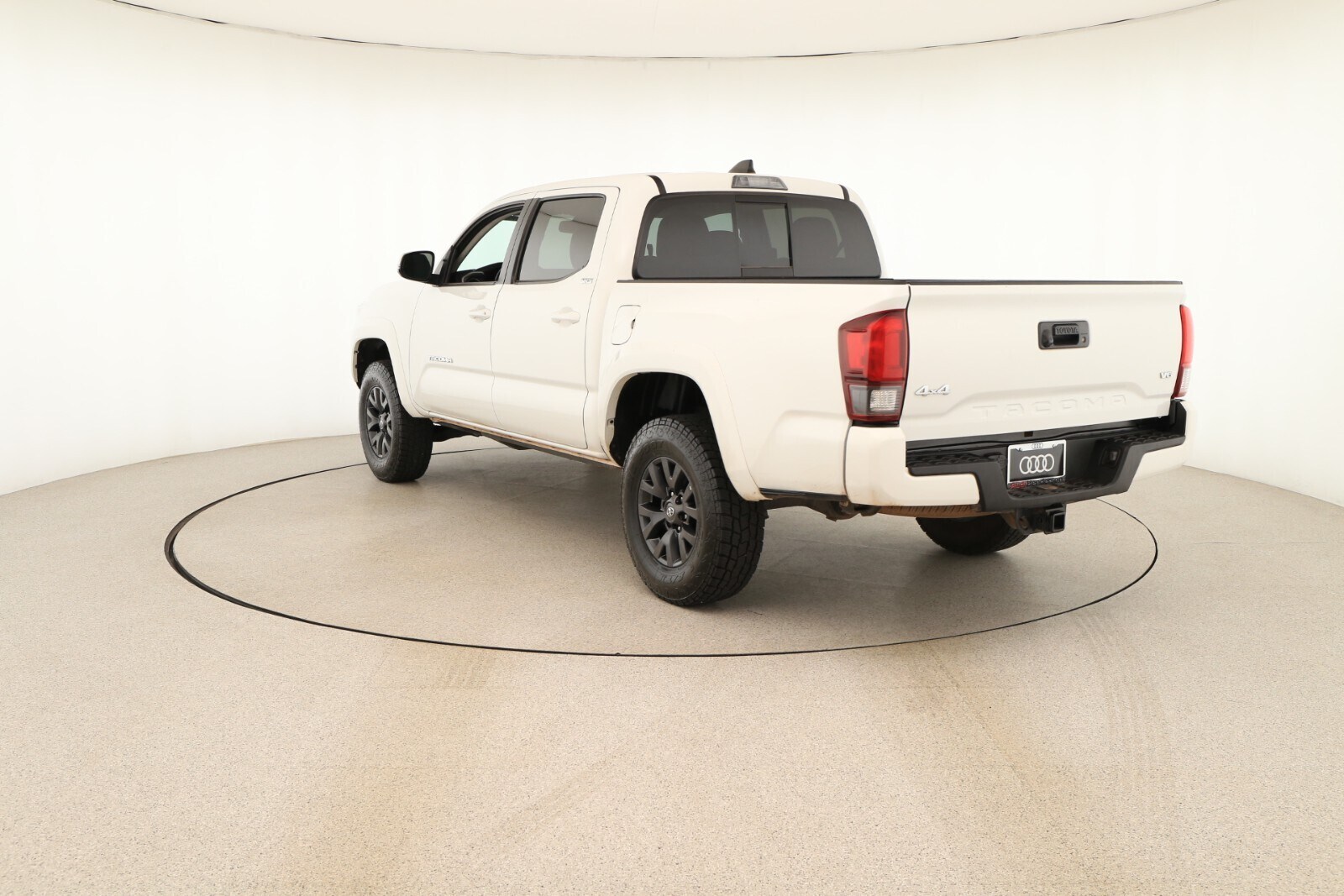 2023 Toyota Tacoma SR5 photo 4