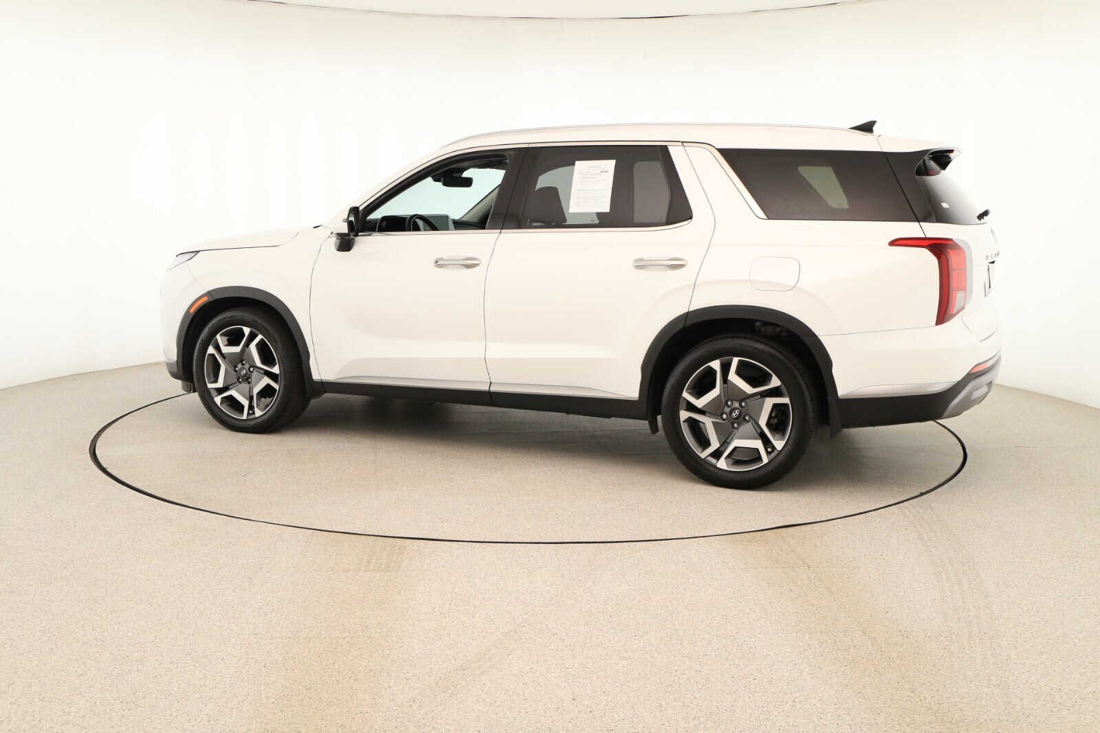 2023 Hyundai Palisade SEL photo 3