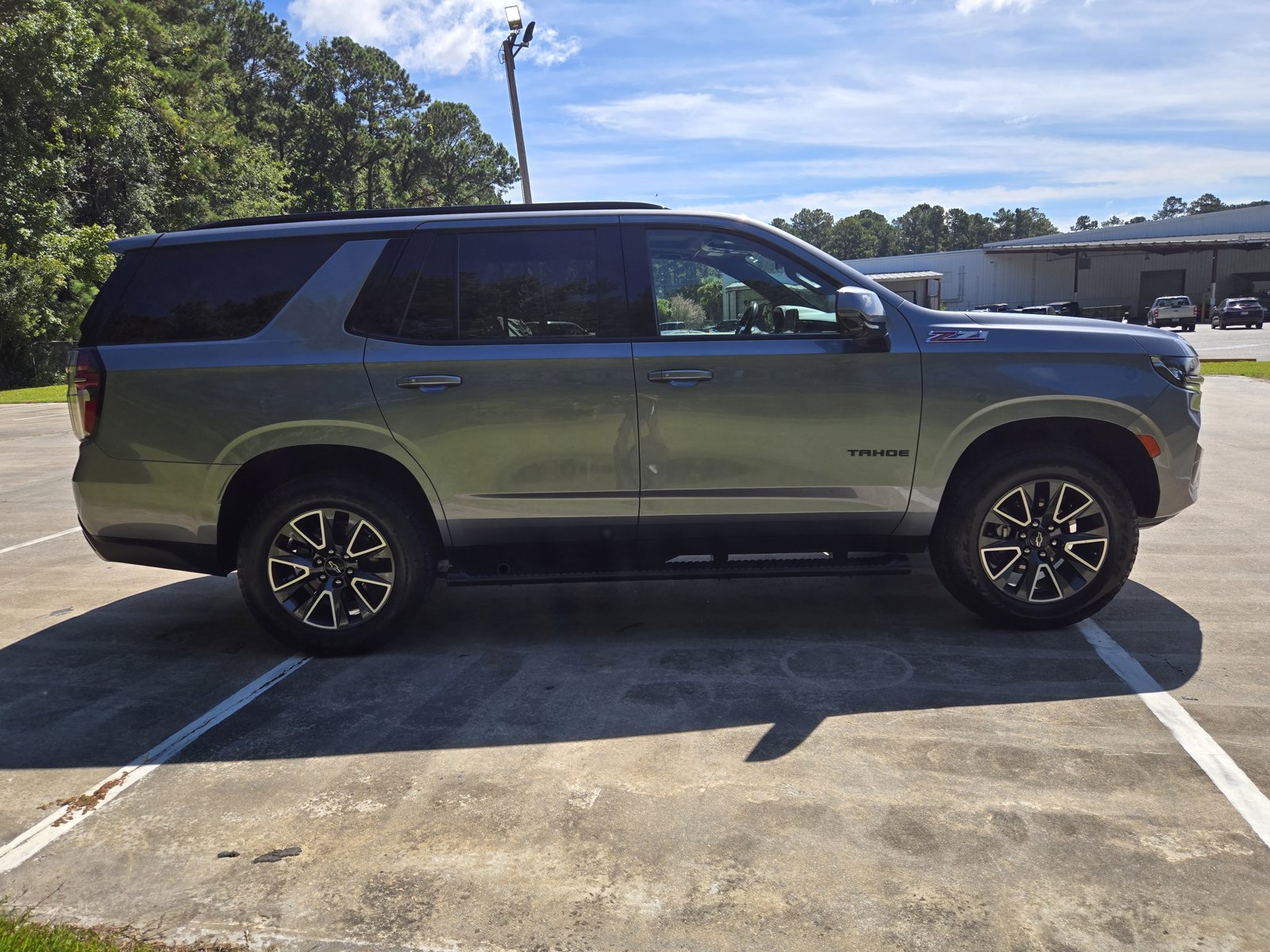2022 Chevrolet Tahoe Z71 photo 4