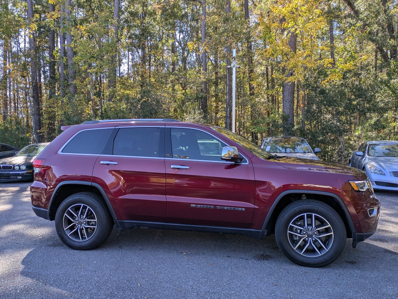 2022 Jeep Grand Cherokee Limited photo 2