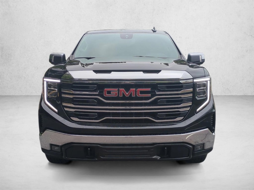 Used 2025 GMC Sierra 1500 SLT Crew Cab Pickup