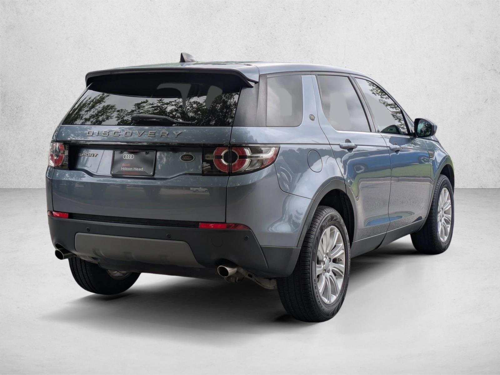 2019 Land Rover Discovery Sport SE photo 2