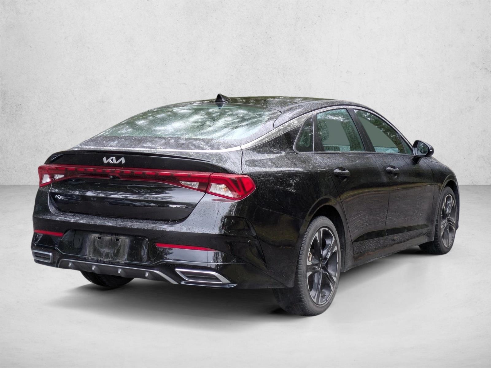 2022 Kia K5 GT-Line photo 2