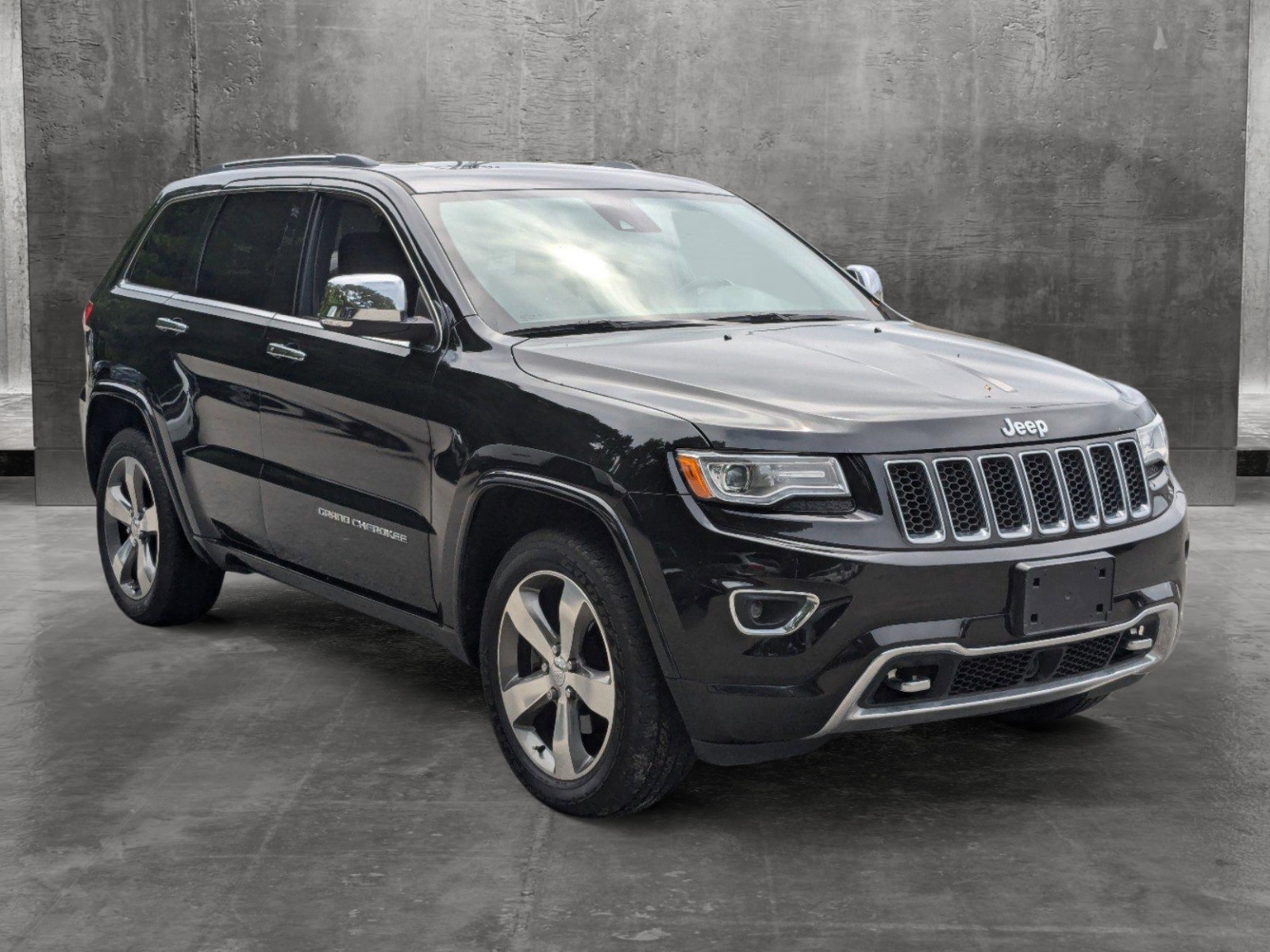 Used 2015 Jeep Grand Cherokee Overland with VIN 1C4RJFCT0FC711458 for sale in Hardeeville, SC