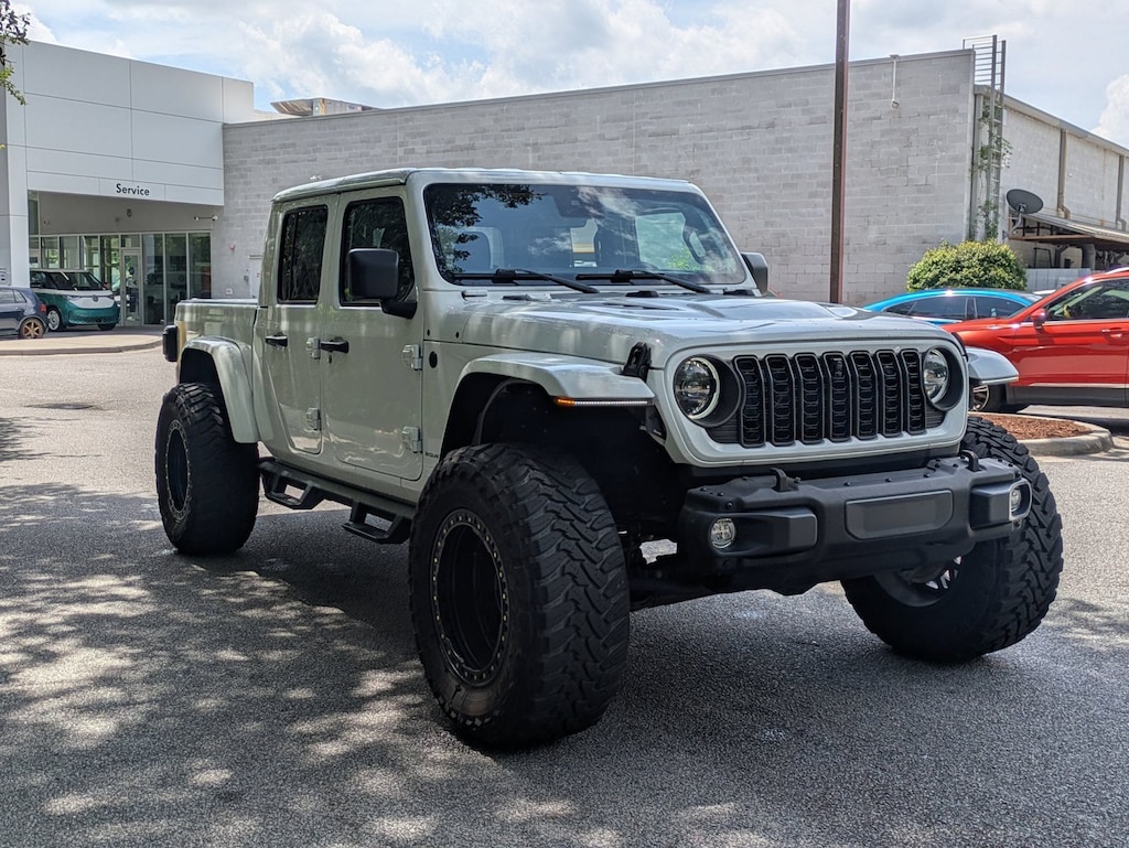 Used 2024 Jeep Gladiator Rubicon X Crew Cab Pickup