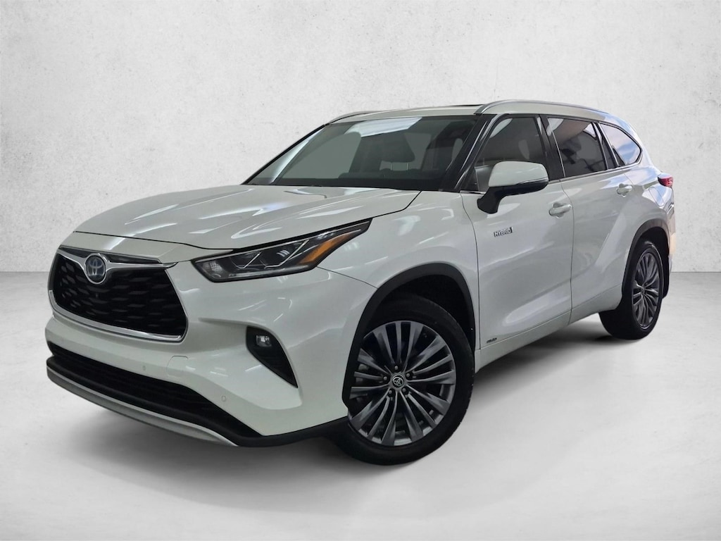 Used 2021 Toyota Highlander Hybrid Platinum Sport Utility