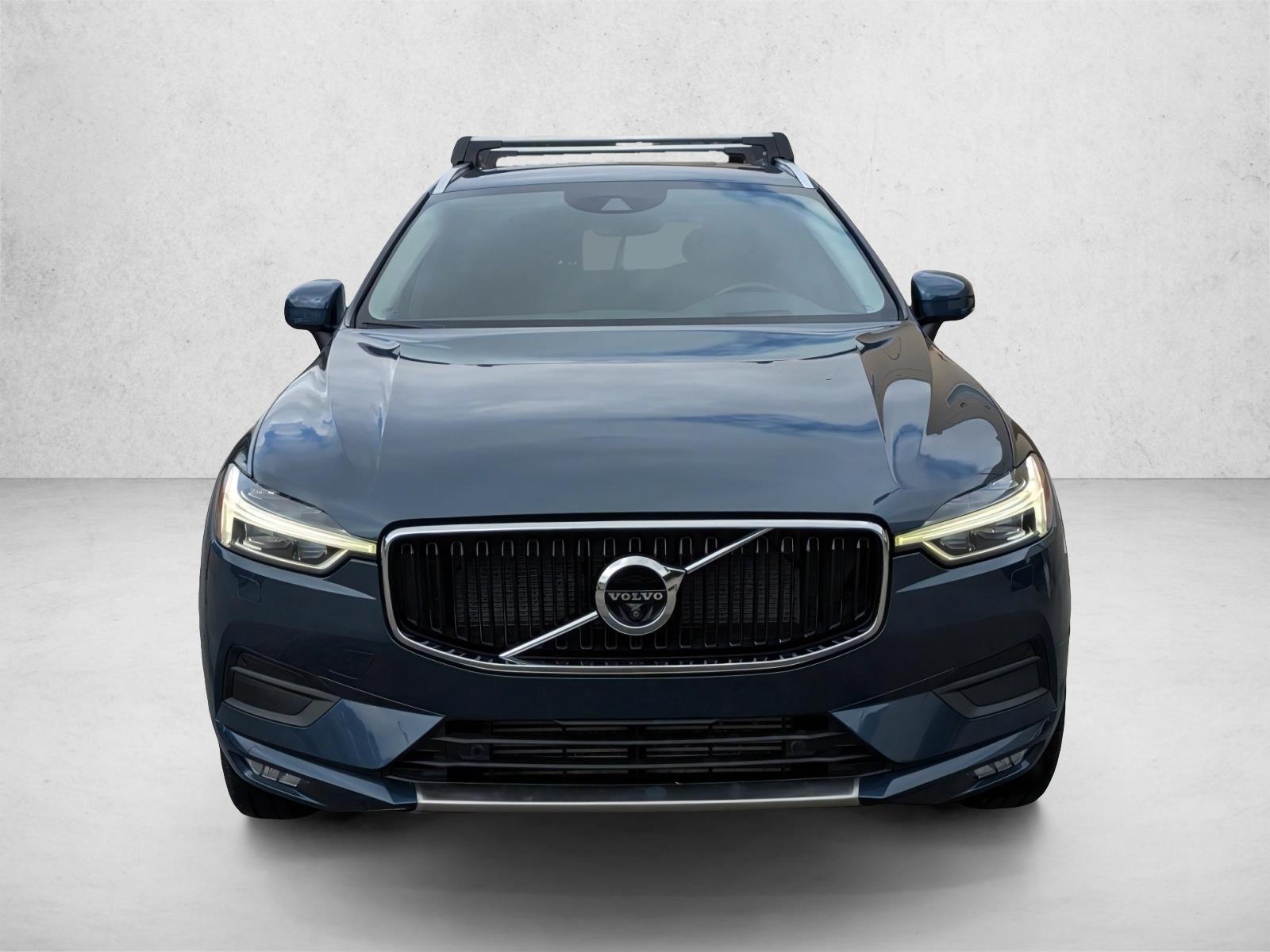 2019 Volvo XC60 Momentum photo 2