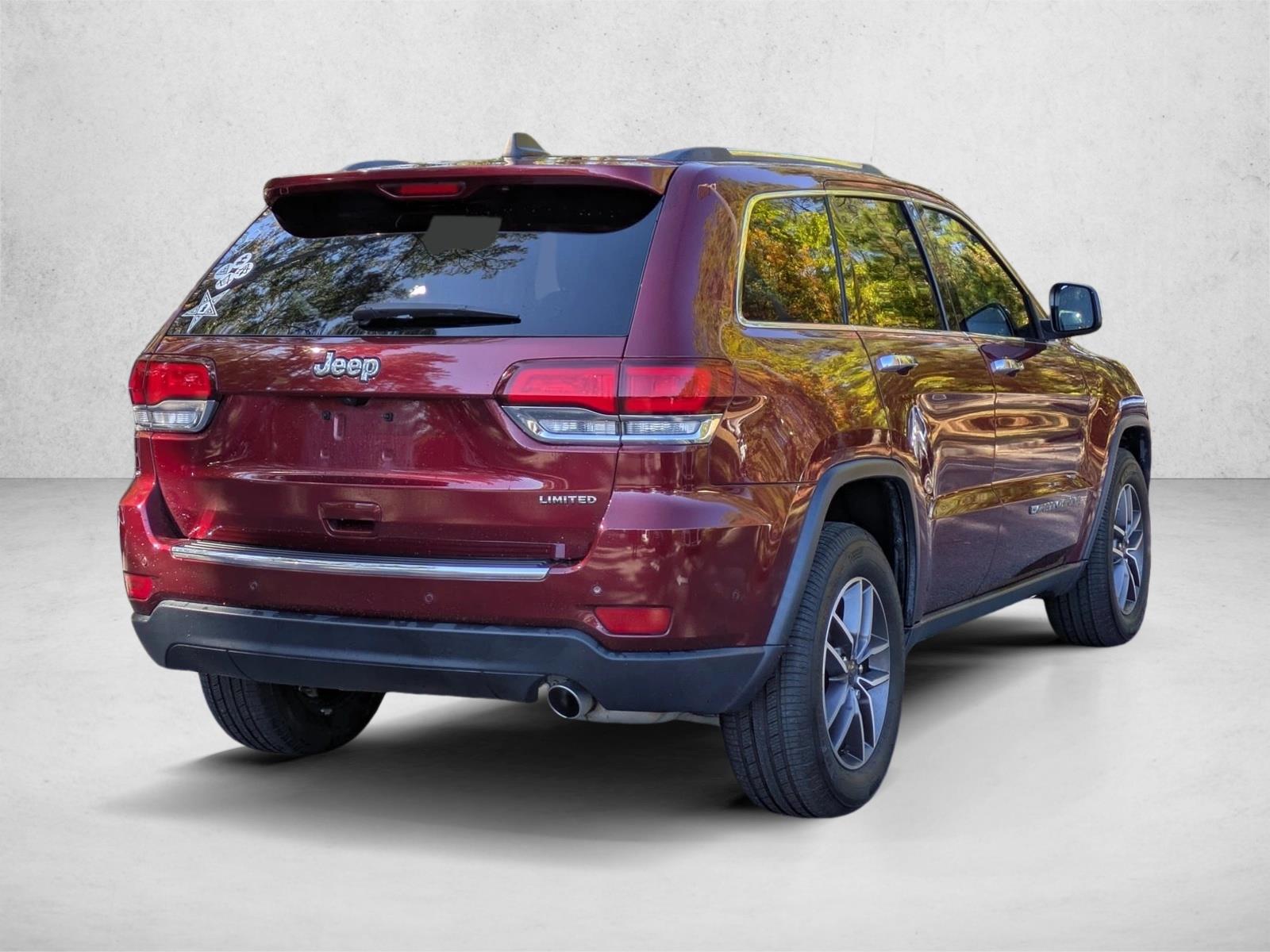 2022 Jeep Grand Cherokee Limited photo 2