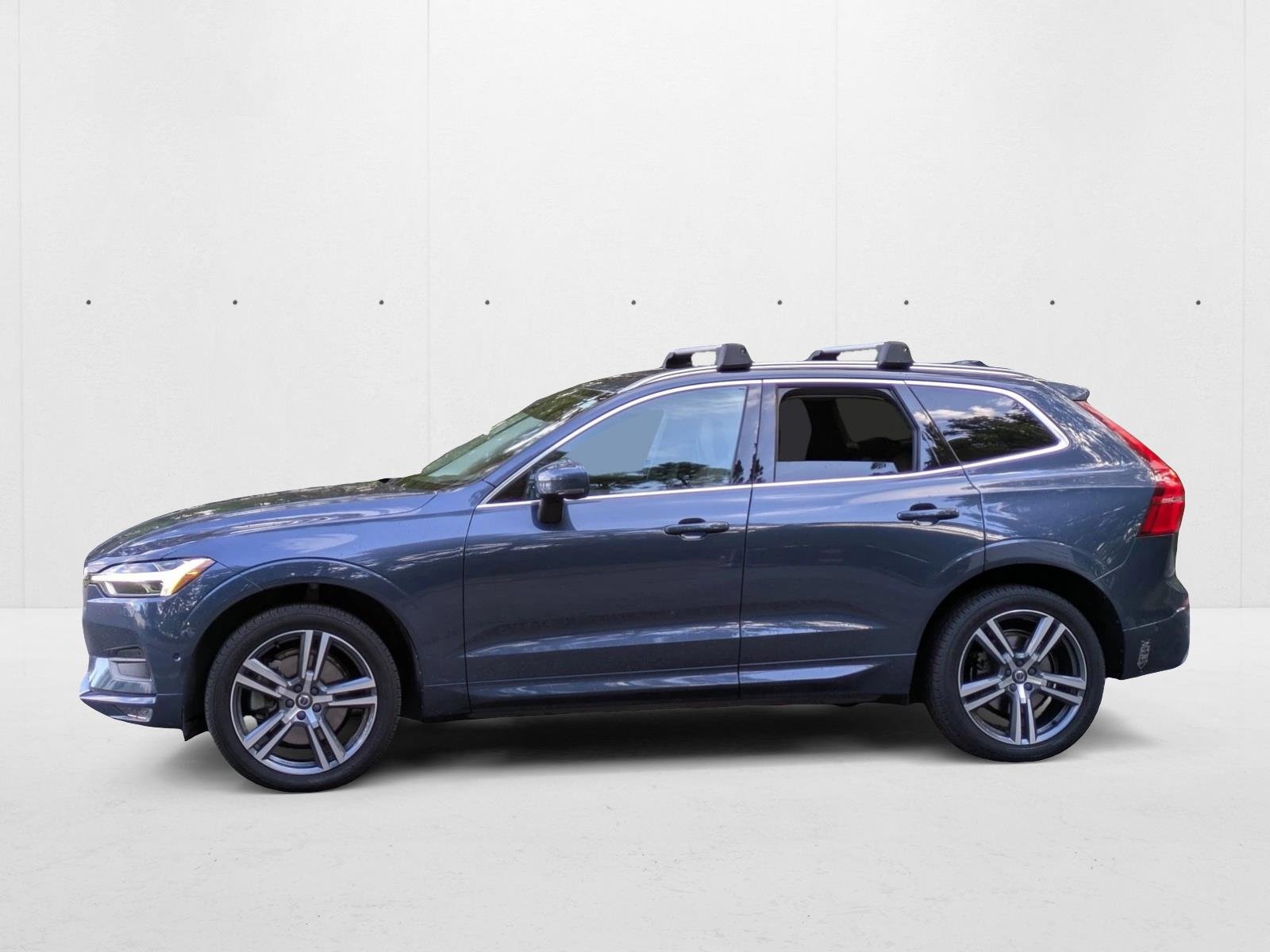 2019 Volvo XC60 Momentum photo 4
