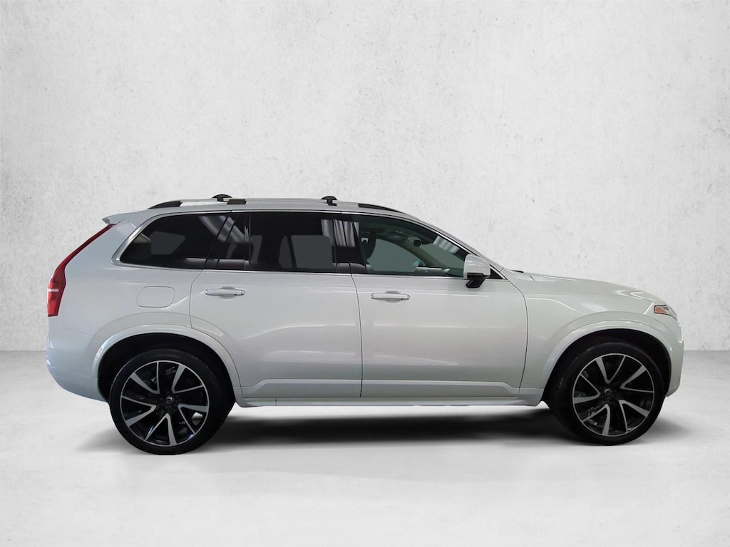 Used 2019 Volvo XC90 Momentum Sport Utility
