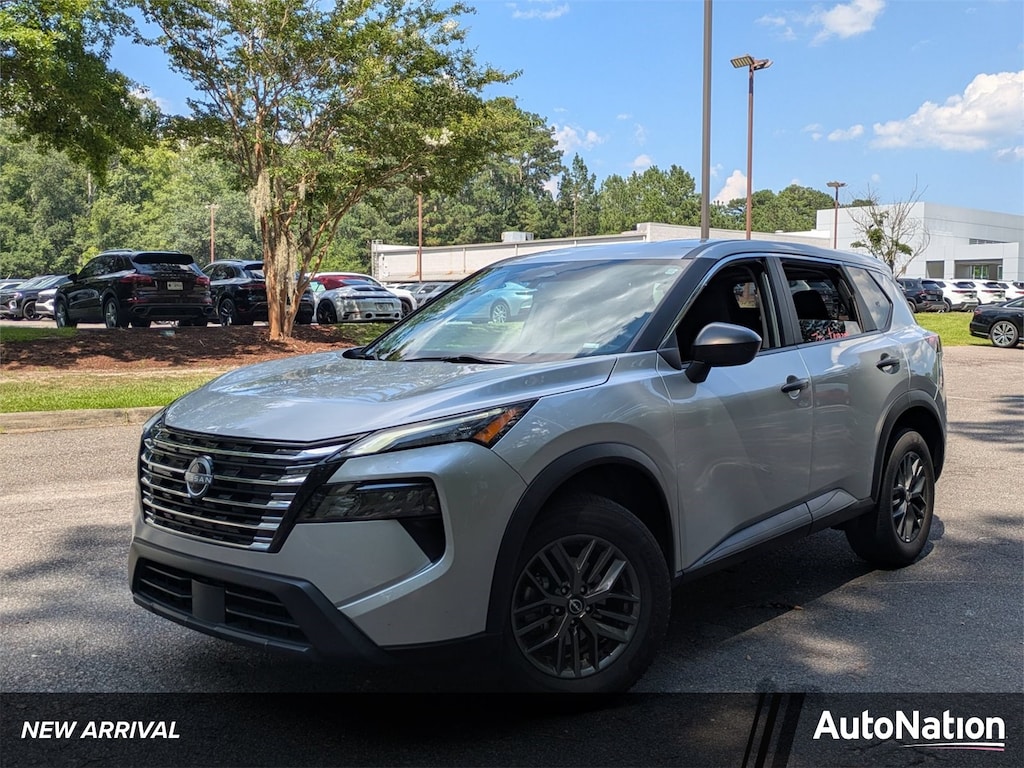 Used 2024 Nissan Rogue S Sport Utility