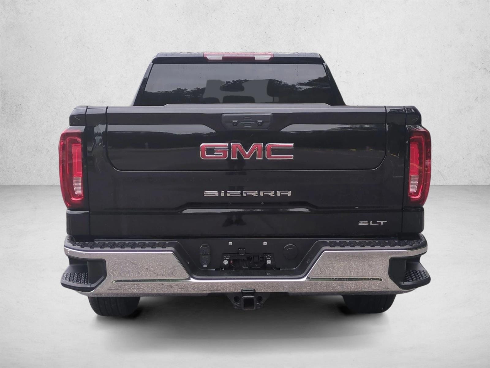 2025 GMC Sierra 1500 SLT - Photo 7
