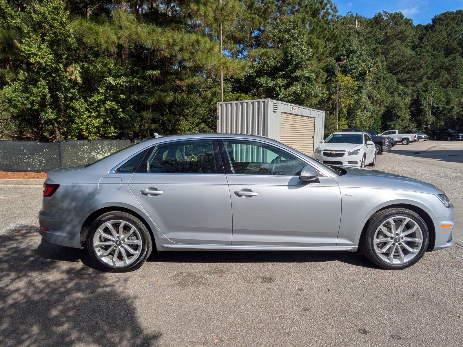 2019 Audi A4 Quattro Premium Plus photo 4