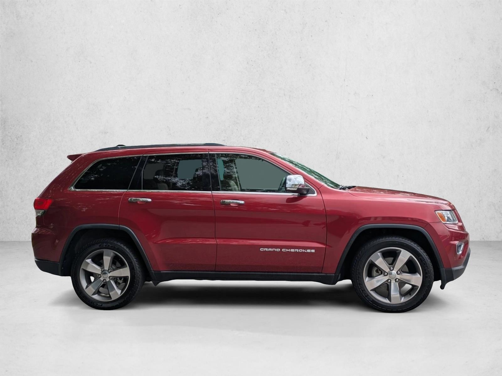 2014 Jeep Grand Cherokee Limited Sport photo 3