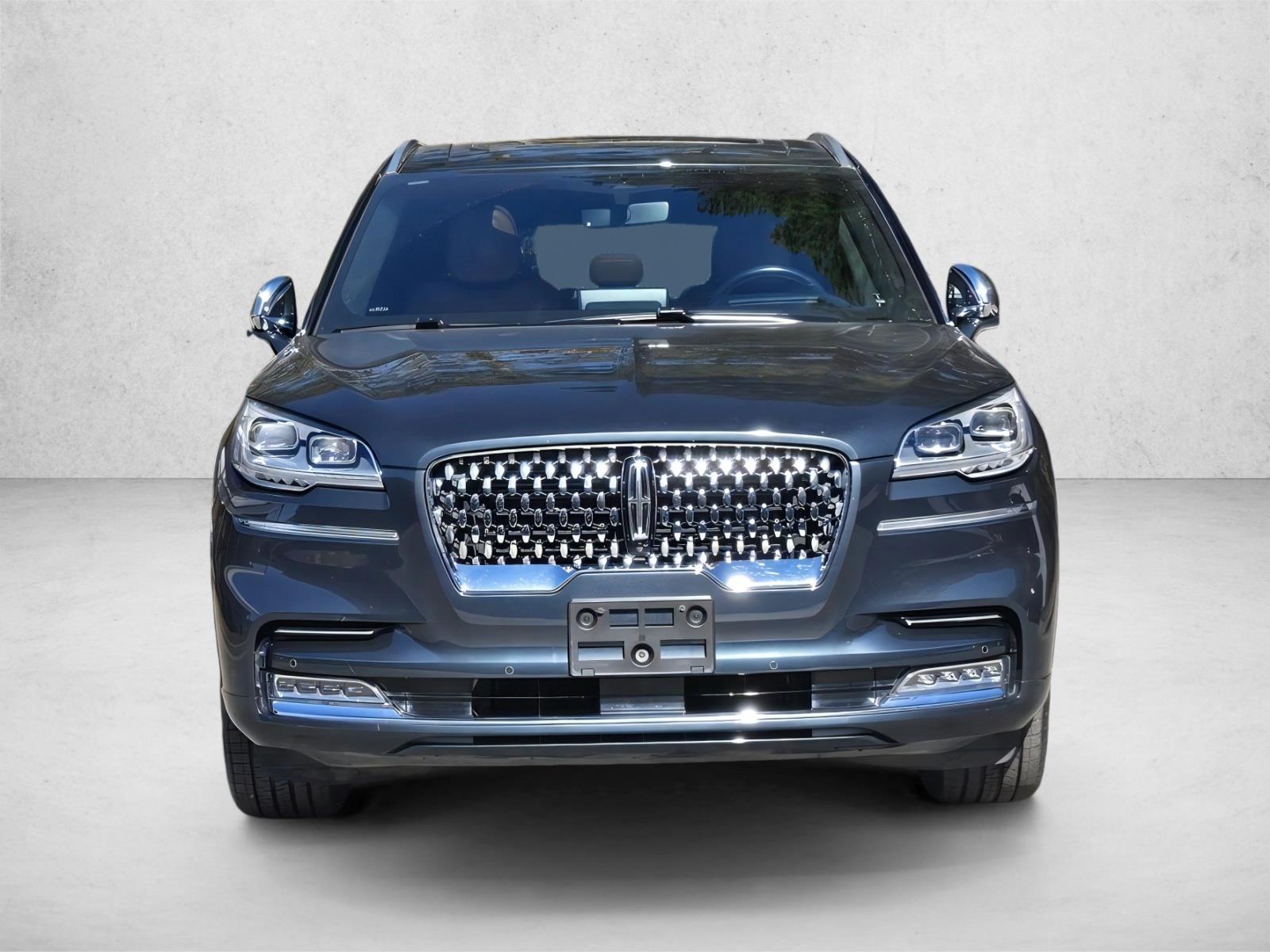2020 Lincoln Aviator Black Label photo 2