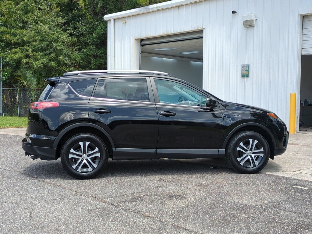 Used 2017 Toyota RAV4 LE Sport Utility