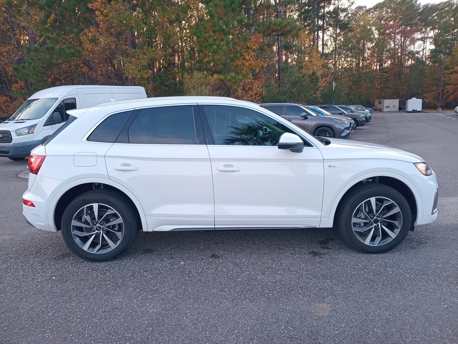 2025 Audi Q5 S line Premium Plus photo 4