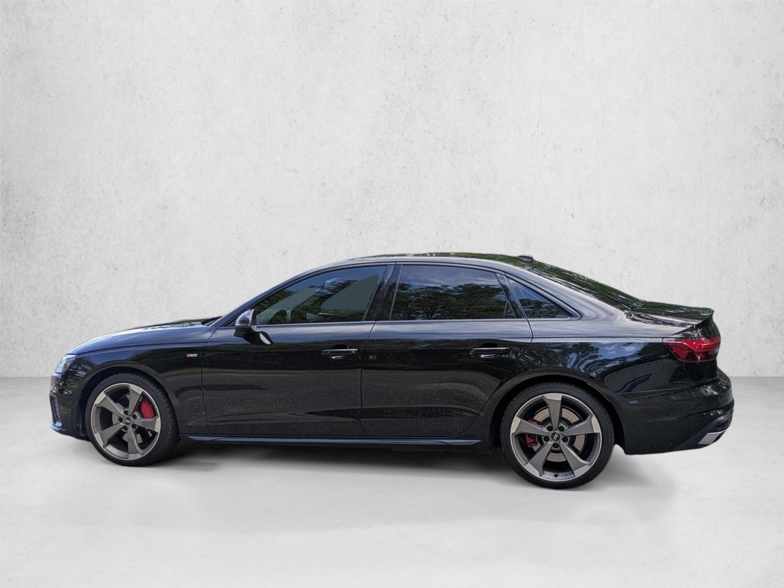 2022 Audi A4 S line Quattro Premium Plus photo 2