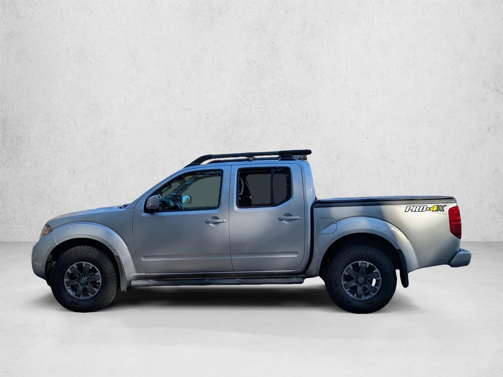 2014 Nissan Frontier PRO-4X Crew Cab photo 3