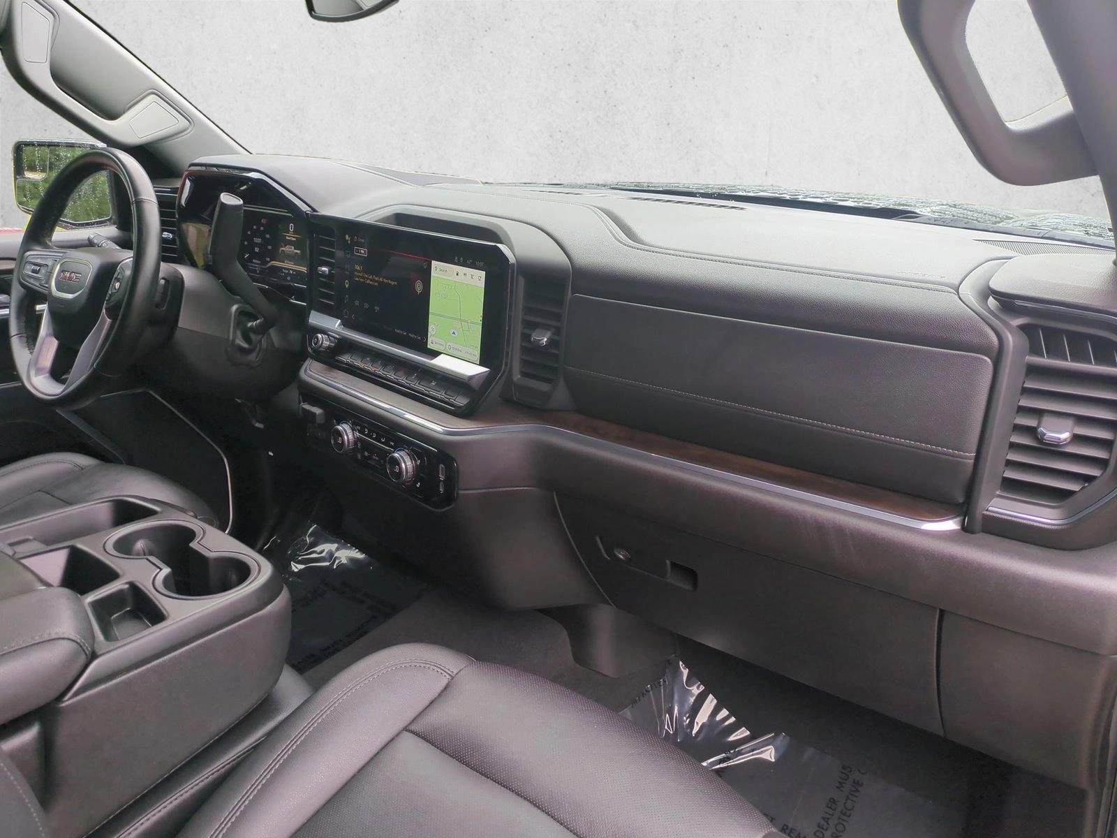 2025 GMC Sierra 1500 SLT - Photo 24
