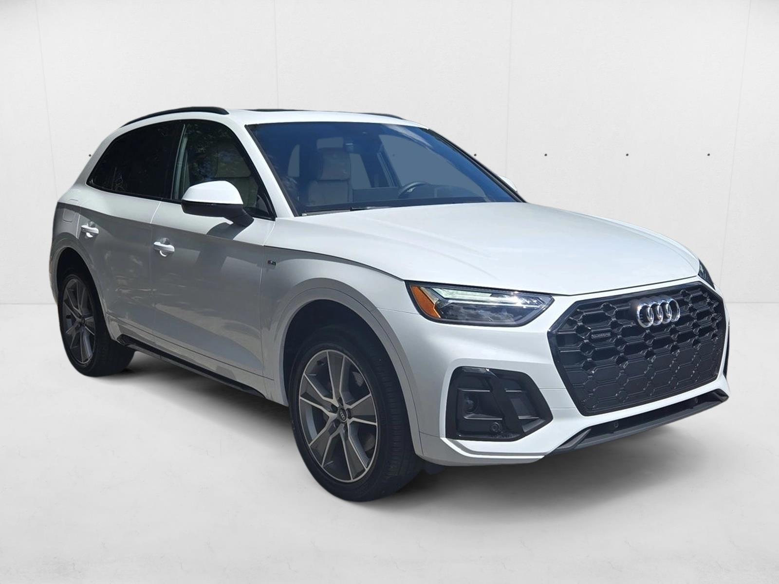 2025 Audi Q5 S line Premium photo 3