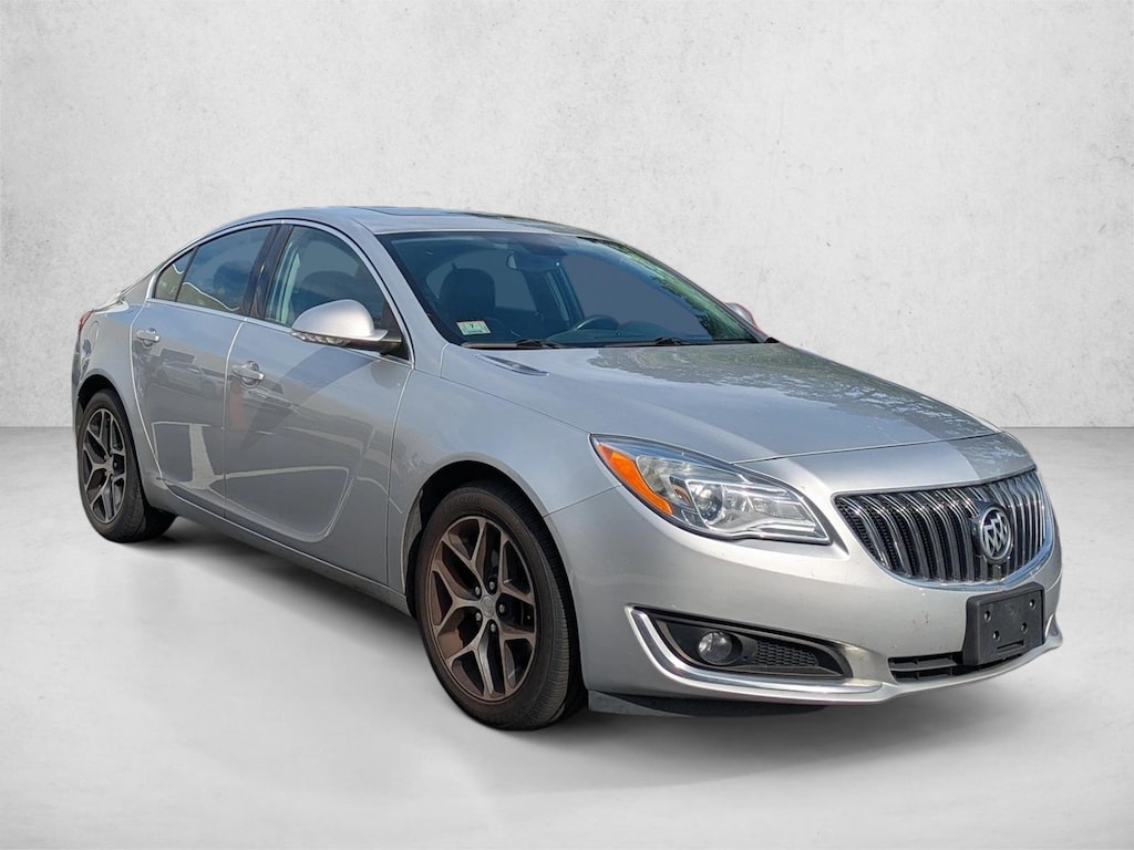 Used 2017 Buick Regal Sport Touring 4dr Car