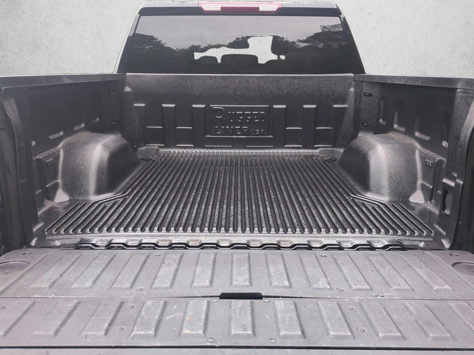 2025 GMC Sierra 1500 SLT - Photo 6