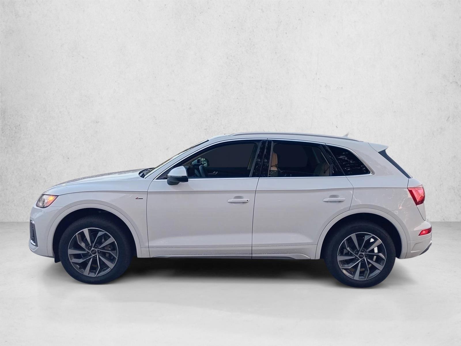 2025 Audi Q5 S line Premium Plus photo 3