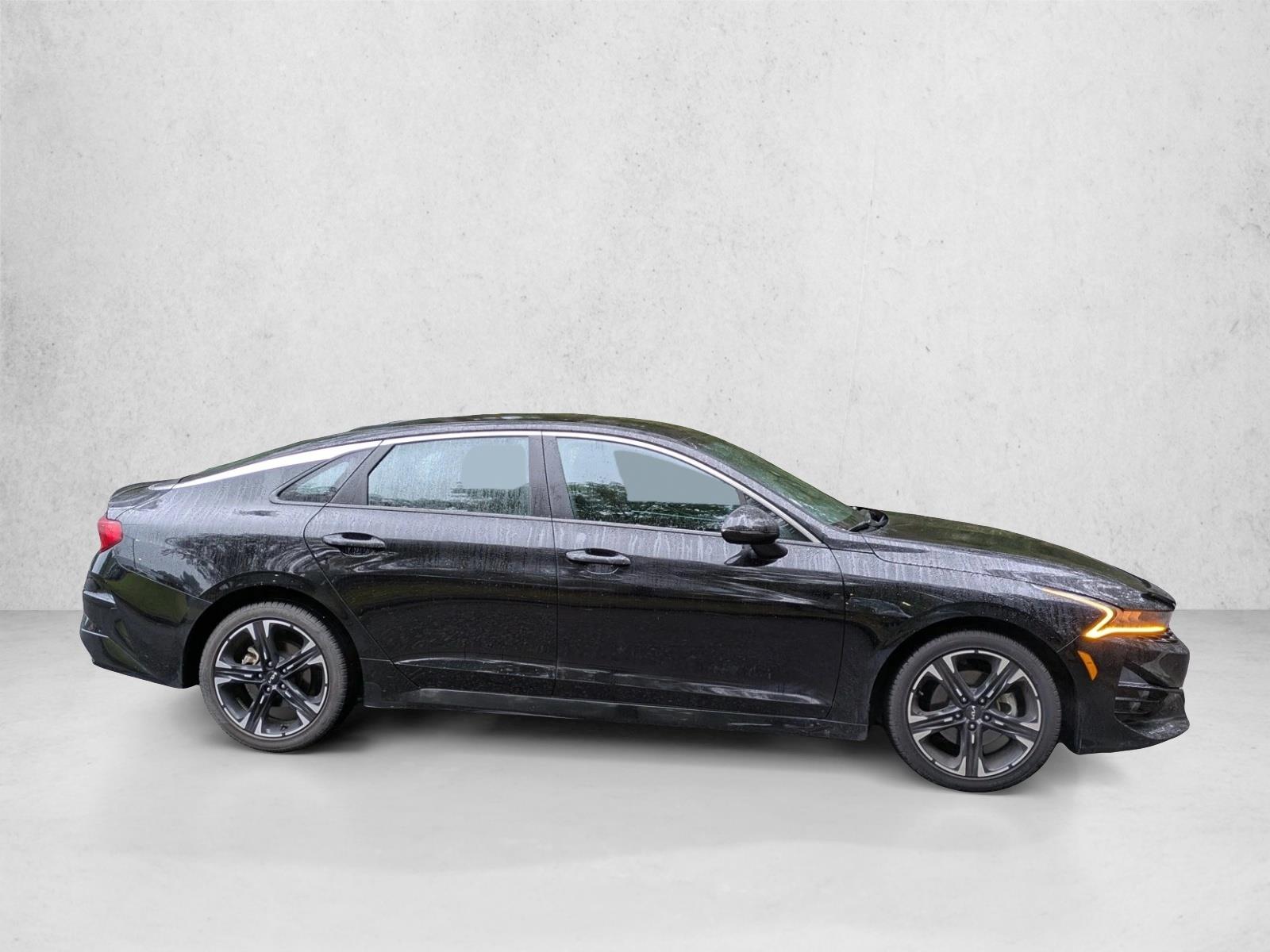 2022 Kia K5 GT-Line photo 4