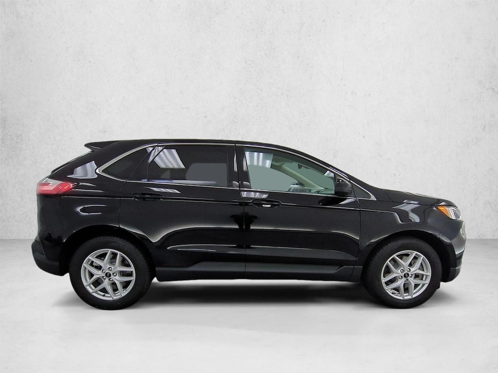 Used 2024 Ford Edge SEL Sport Utility