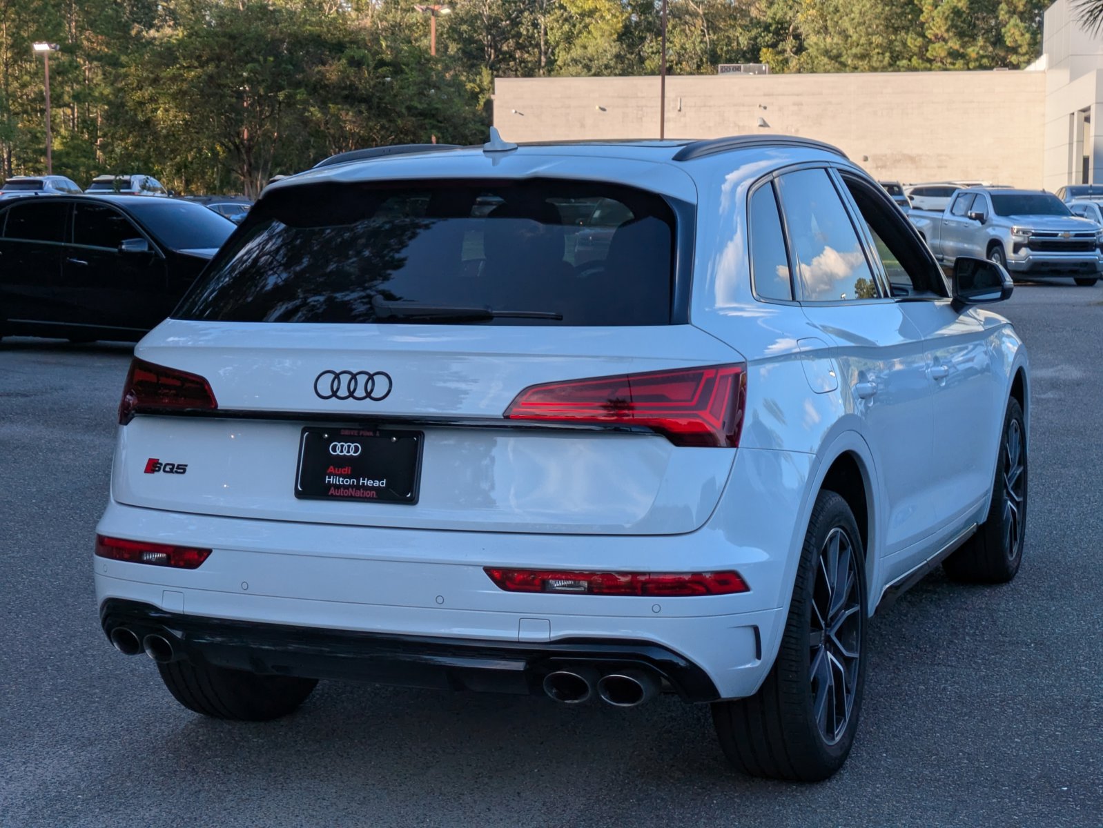 2025 Audi SQ5 Premium Plus photo 2