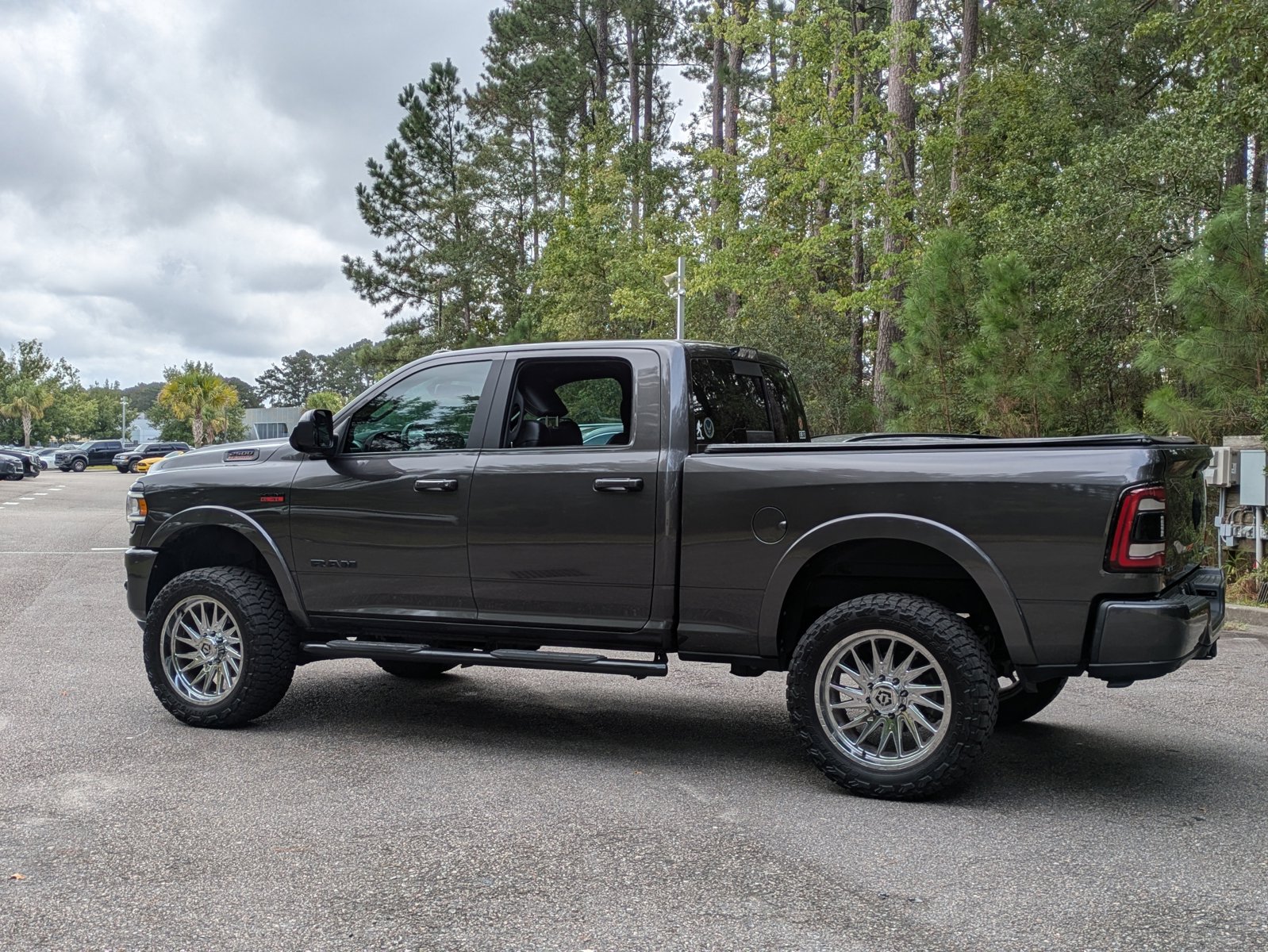 2021 Ram 2500 Laramie photo 3