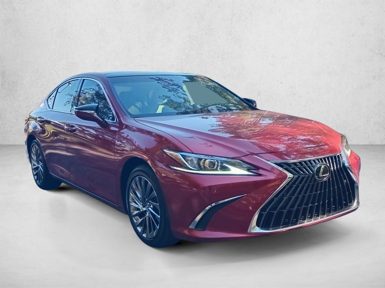 2024 Lexus ES 350 Luxury photo 3