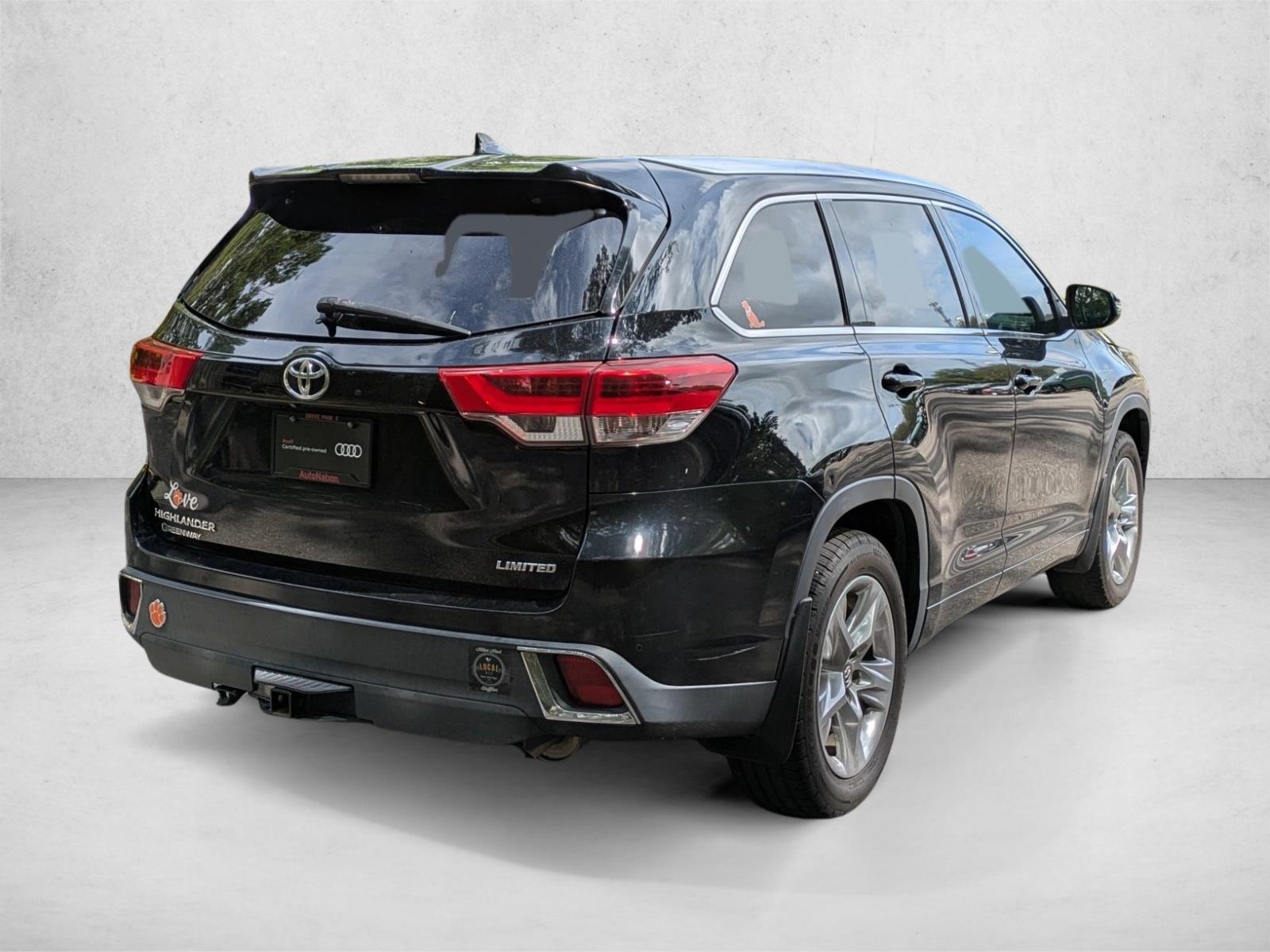 2018 Toyota Highlander Limited photo 2