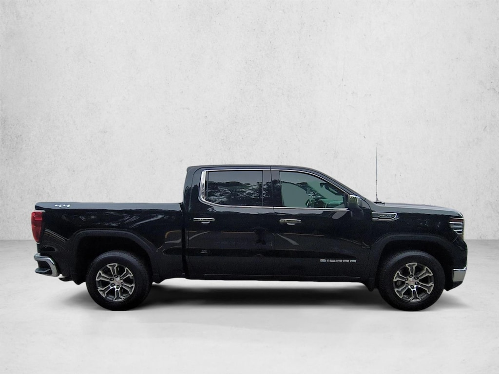 Used 2025 GMC Sierra 1500 SLT Crew Cab Pickup