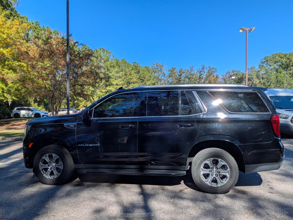 Used 2023 GMC Yukon SLE Sport Utility