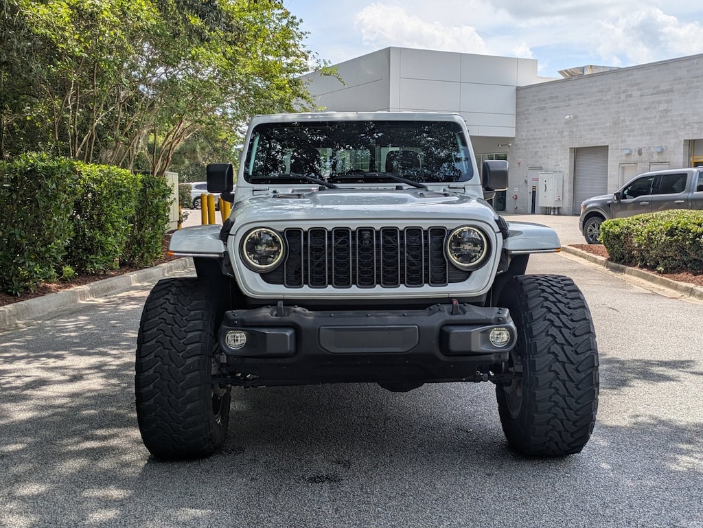 Used 2024 Jeep Gladiator Rubicon X Crew Cab Pickup