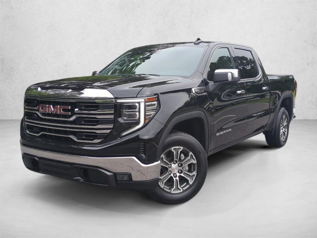 Used 2025 GMC Sierra 1500 SLT Crew Cab Pickup