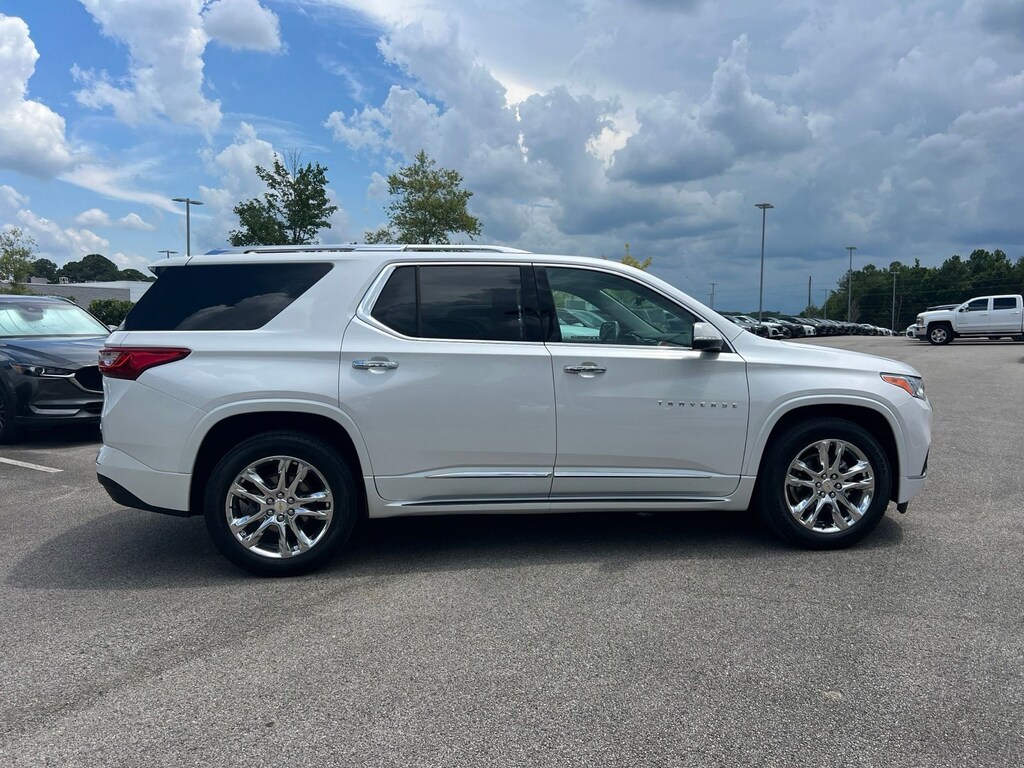 Used 2021 Chevrolet Traverse High Country SUV