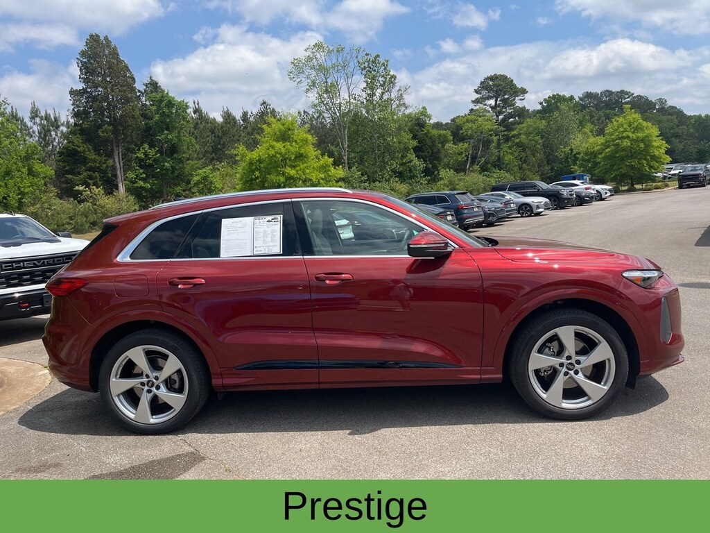 Used 2025 Audi Q5 2.0T Prestige SUV