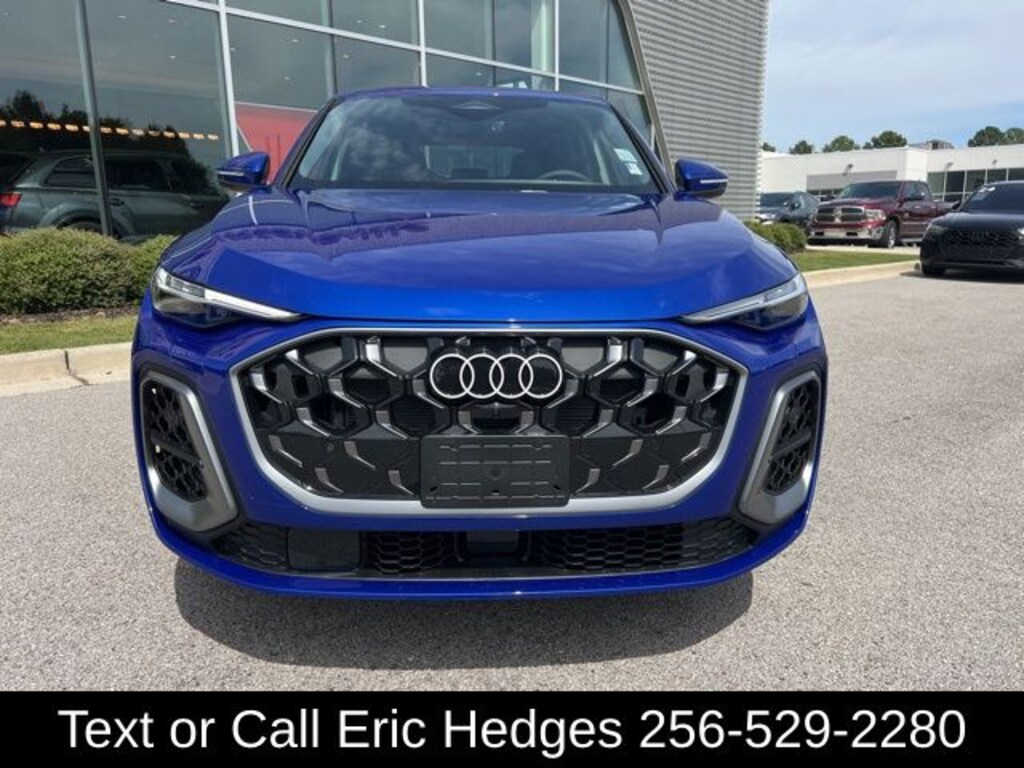 New 2025 Audi Q5 2.0T Premium SUV