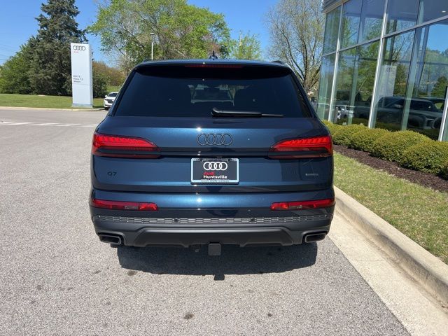 2025 Audi Q7 55 Premium Plus photo 4