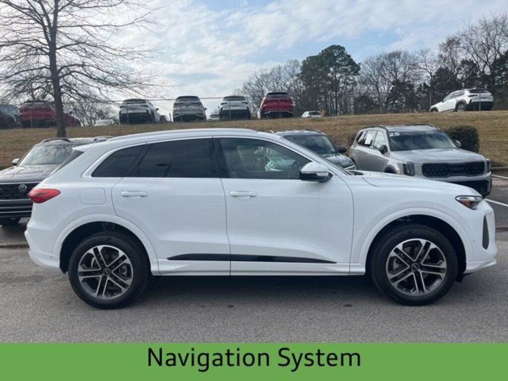 New 2025 Audi Q5 2.0T Premium SUV