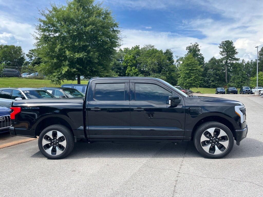 Used 2022 Ford F-150 Lightning Platinum Truck