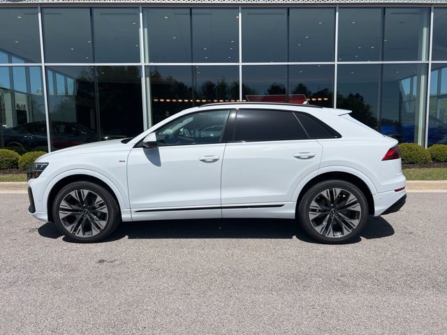 2025 Audi Q8 55 Premium Plus photo 3