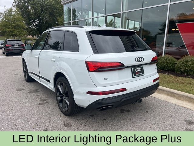 2025 Audi Q7 55 Premium Plus photo 3