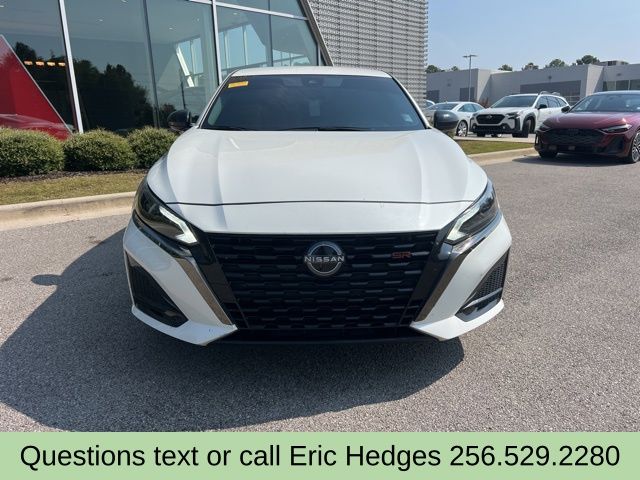 2024 Nissan Altima 2.5 SR photo 2