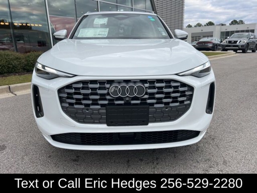 New 2025 Audi Q5 2.0T Premium SUV