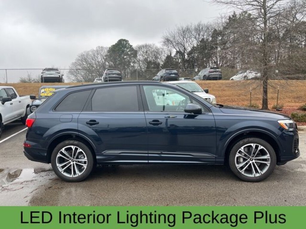 Used 2025 Audi Q7 45 Premium SUV