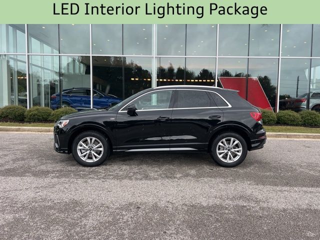 2025 Audi Q3 45 TFSI S line Premium photo 3